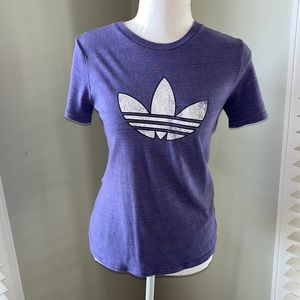 🦋 3/$15 Women’s Adidas Athletic Tee
